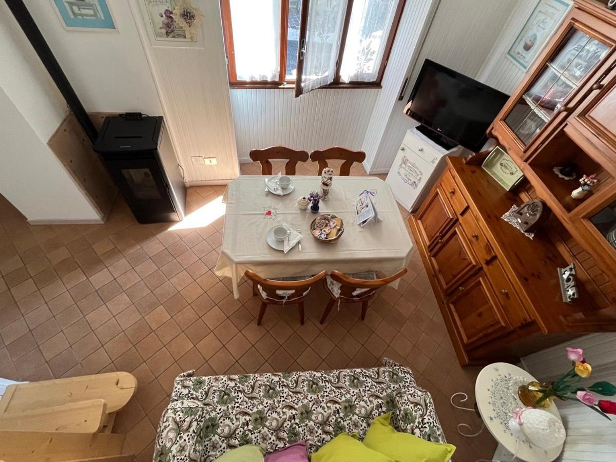 Apartament Casa Elena Sueglio Zewnętrze zdjęcie