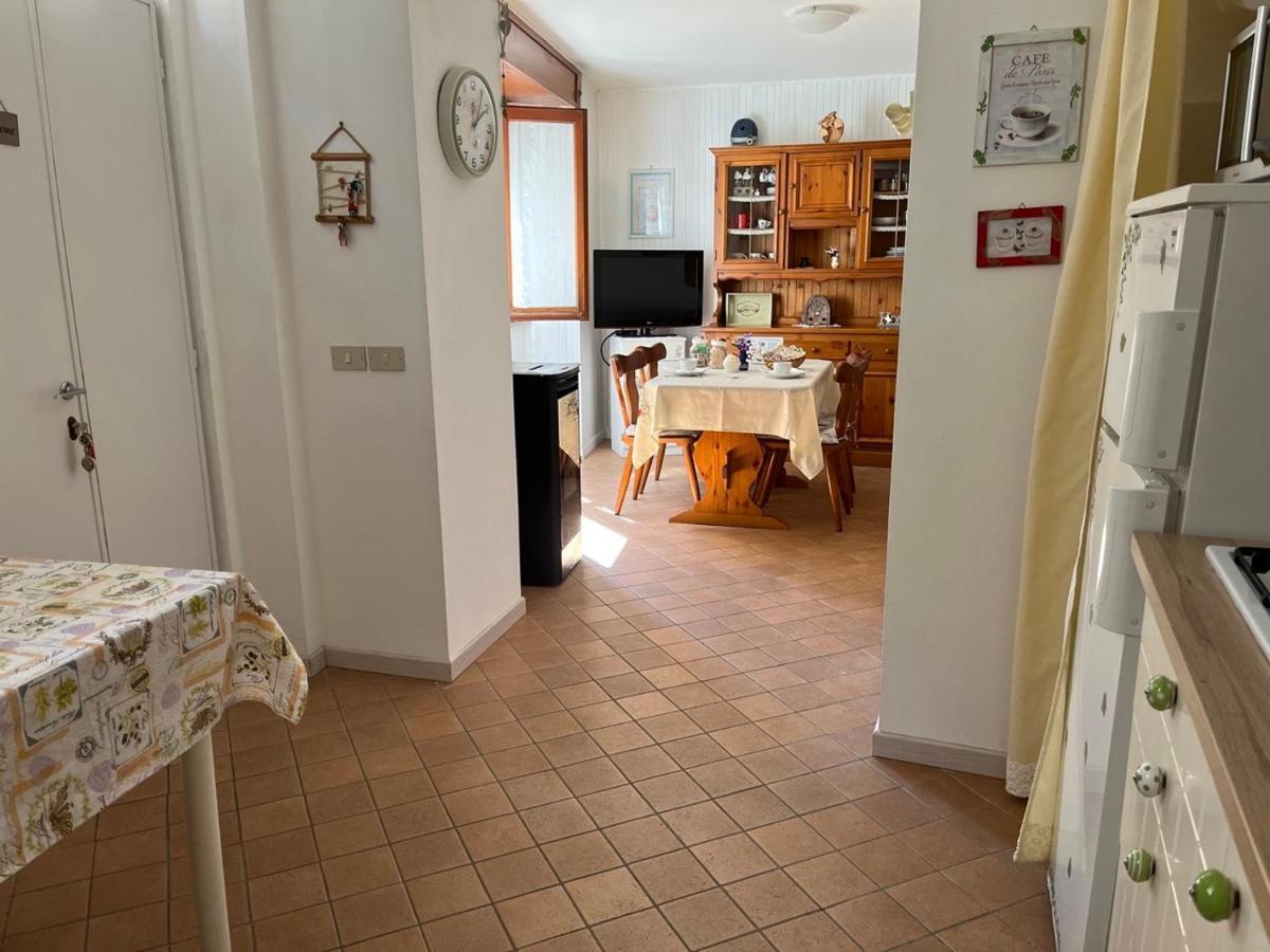 Apartament Casa Elena Sueglio Zewnętrze zdjęcie