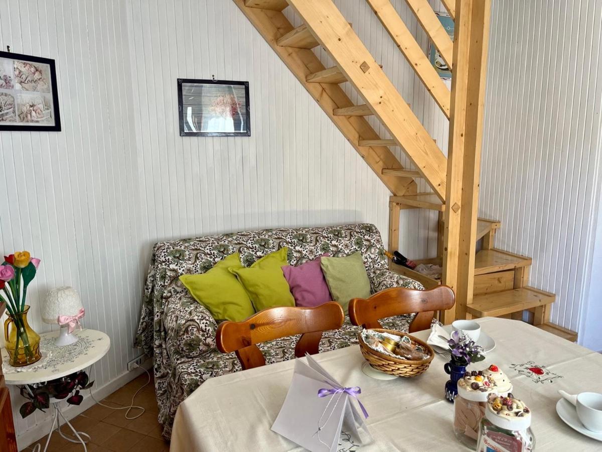 Apartament Casa Elena Sueglio Zewnętrze zdjęcie