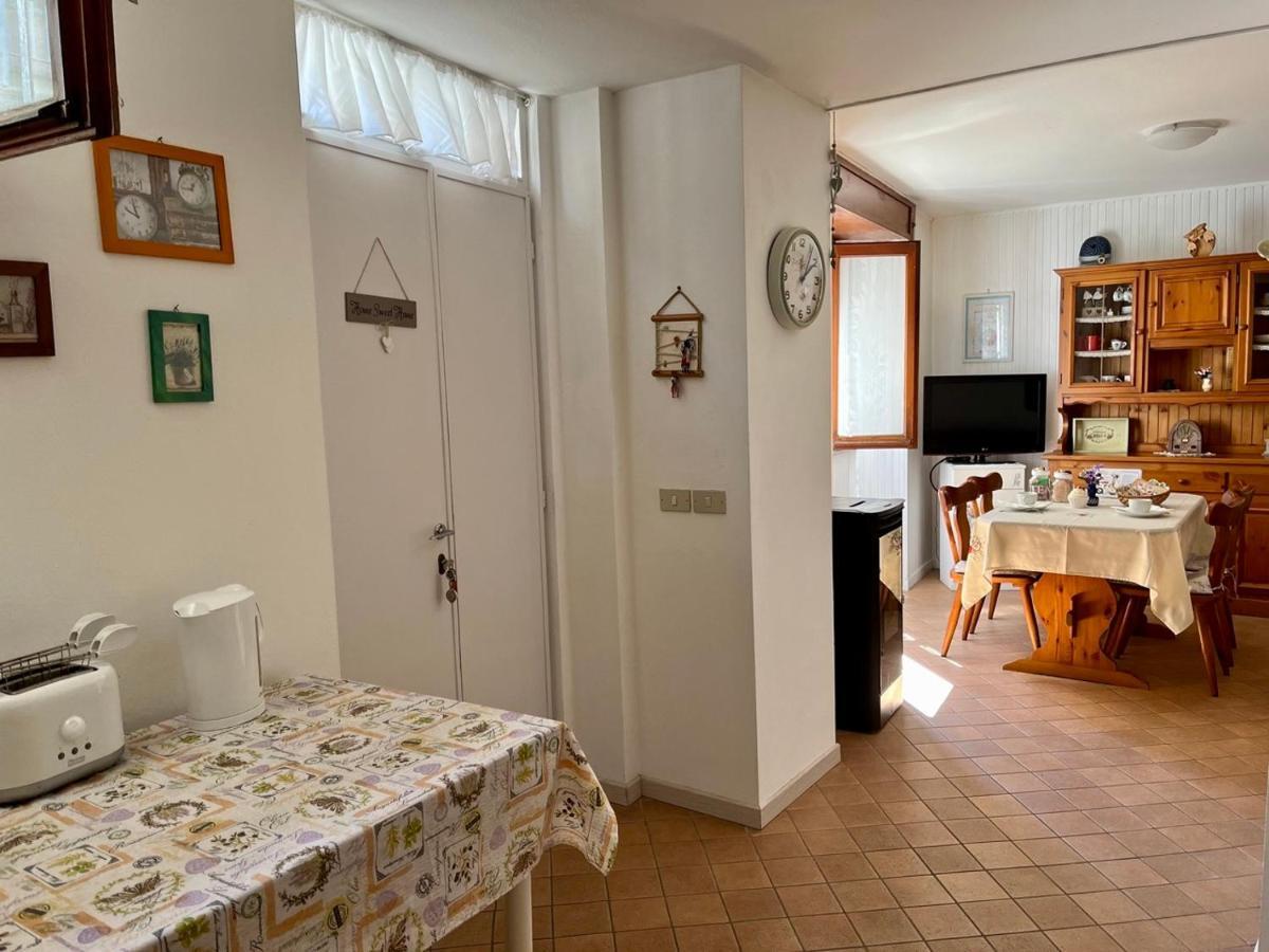 Apartament Casa Elena Sueglio Zewnętrze zdjęcie